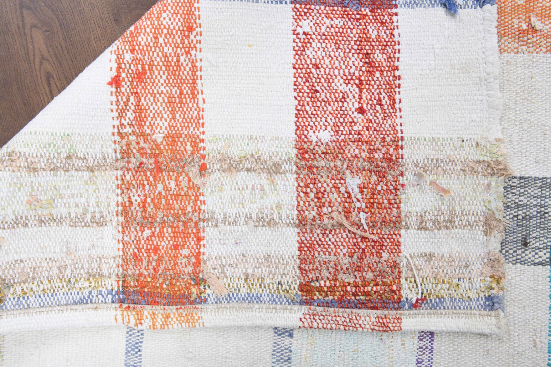 Handwoven flatweave wool runner from Anatolia, Turkey – White Kilim Vintage Runner Rug 3'6" x 8'4"