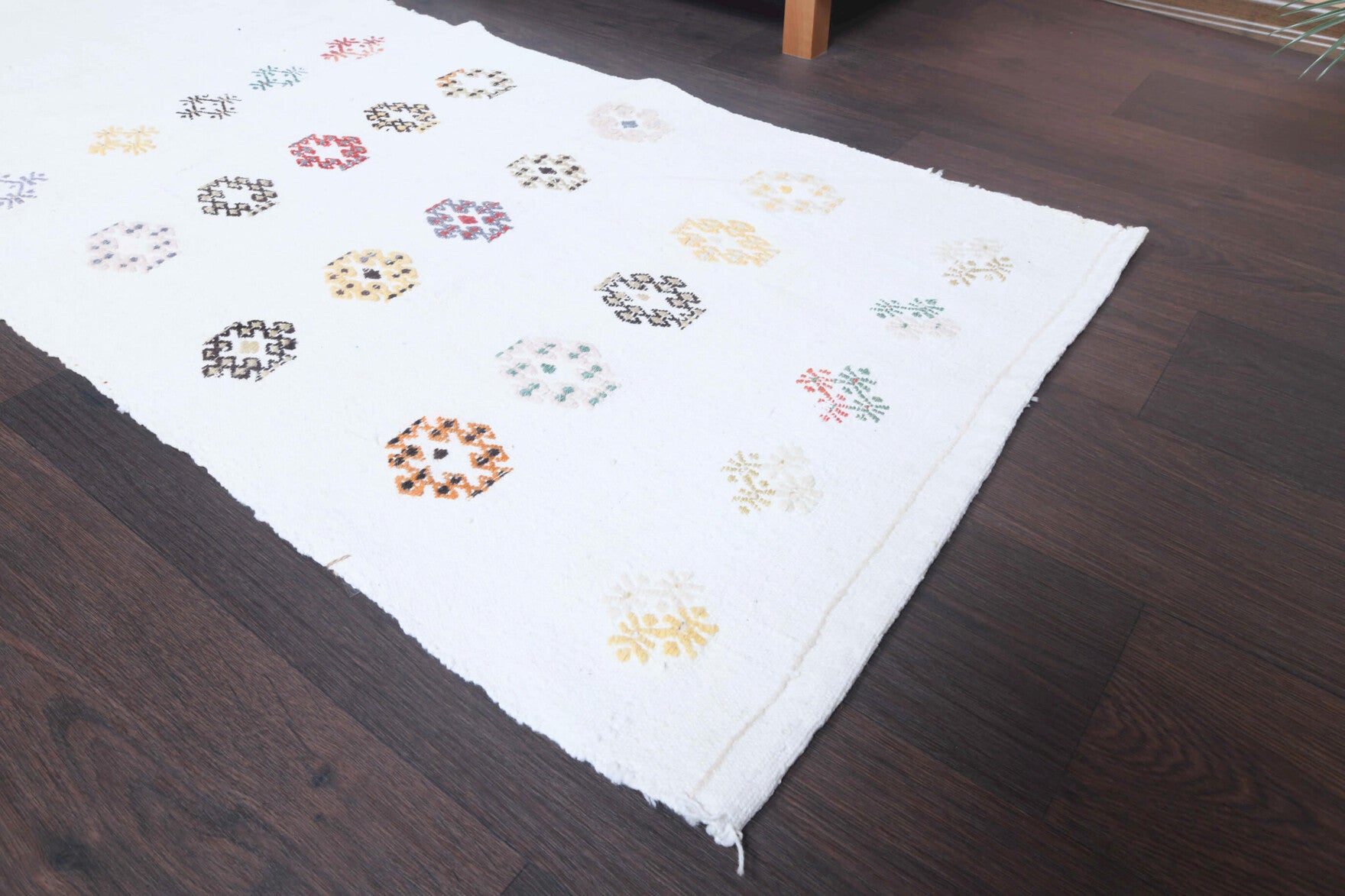 Ketenbike runner: 1960s handwoven flatweave Anatolian runner with solid motifs