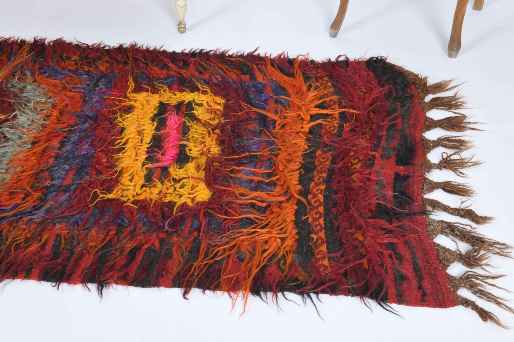 Handwoven flatweave wool runner from Anatolia, Turkey – Vintage Runner Tulu Rug 3'3" x 8'2"