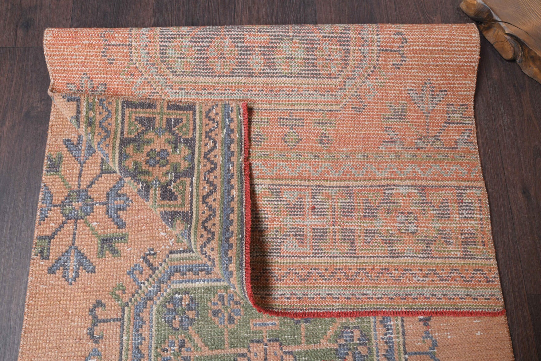 Authentic Anatolian vintage runner rug (1970s) with floral design – one-of-a-kind at Fame Rugs