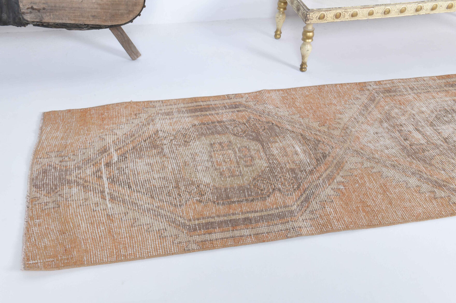 72x310 cm vintage Anatolian runner rug – Halmasuit, low pile, wool