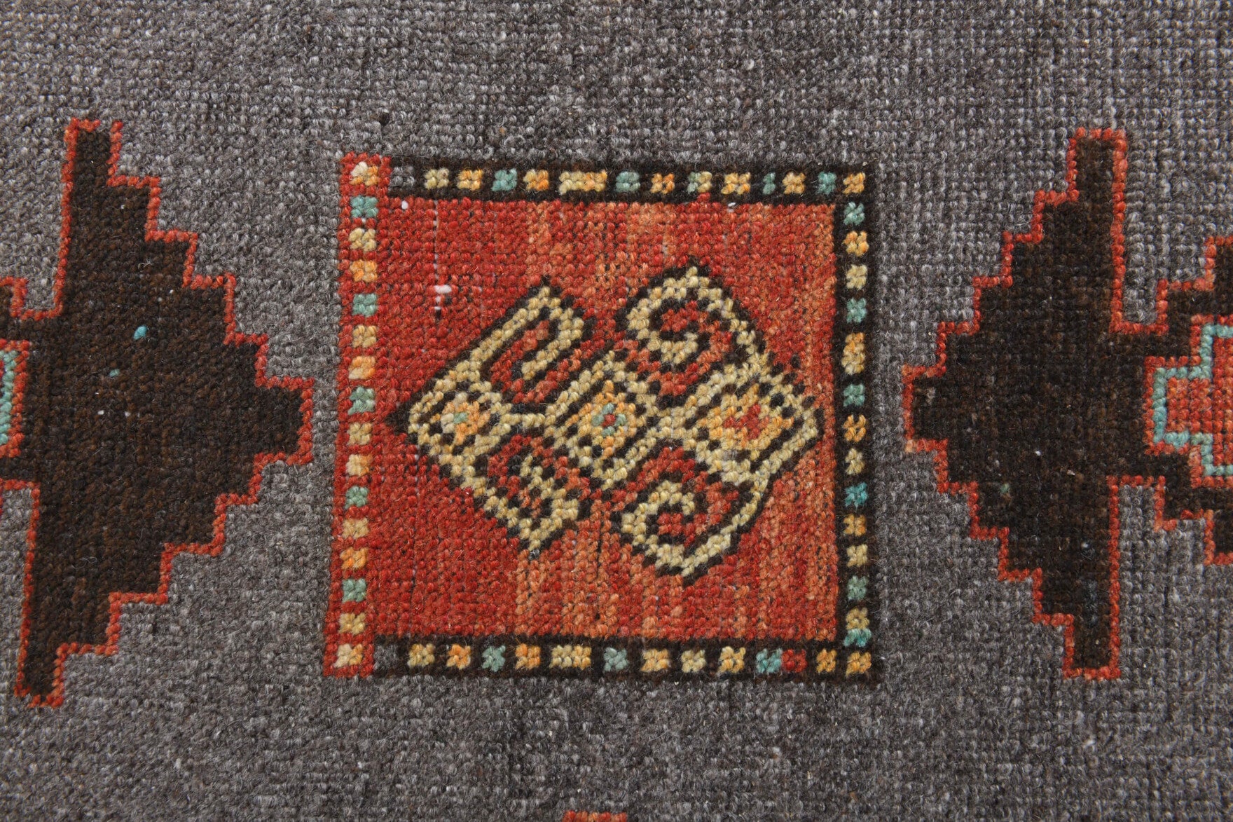 Authentic Anatolian vintage runner rug (1970s) with tribal design – one-of-a-kind at Fame Rugs
