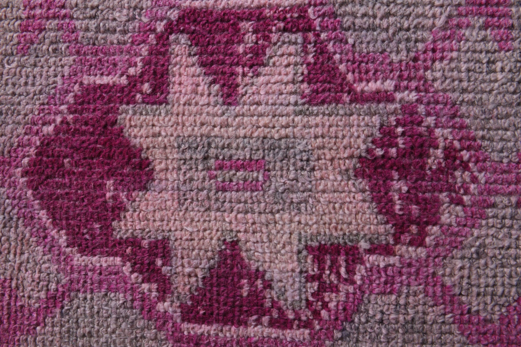 Authentic Anatolian vintage runner rug (1970s) with oriental design – one-of-a-kind at Fame Rugs