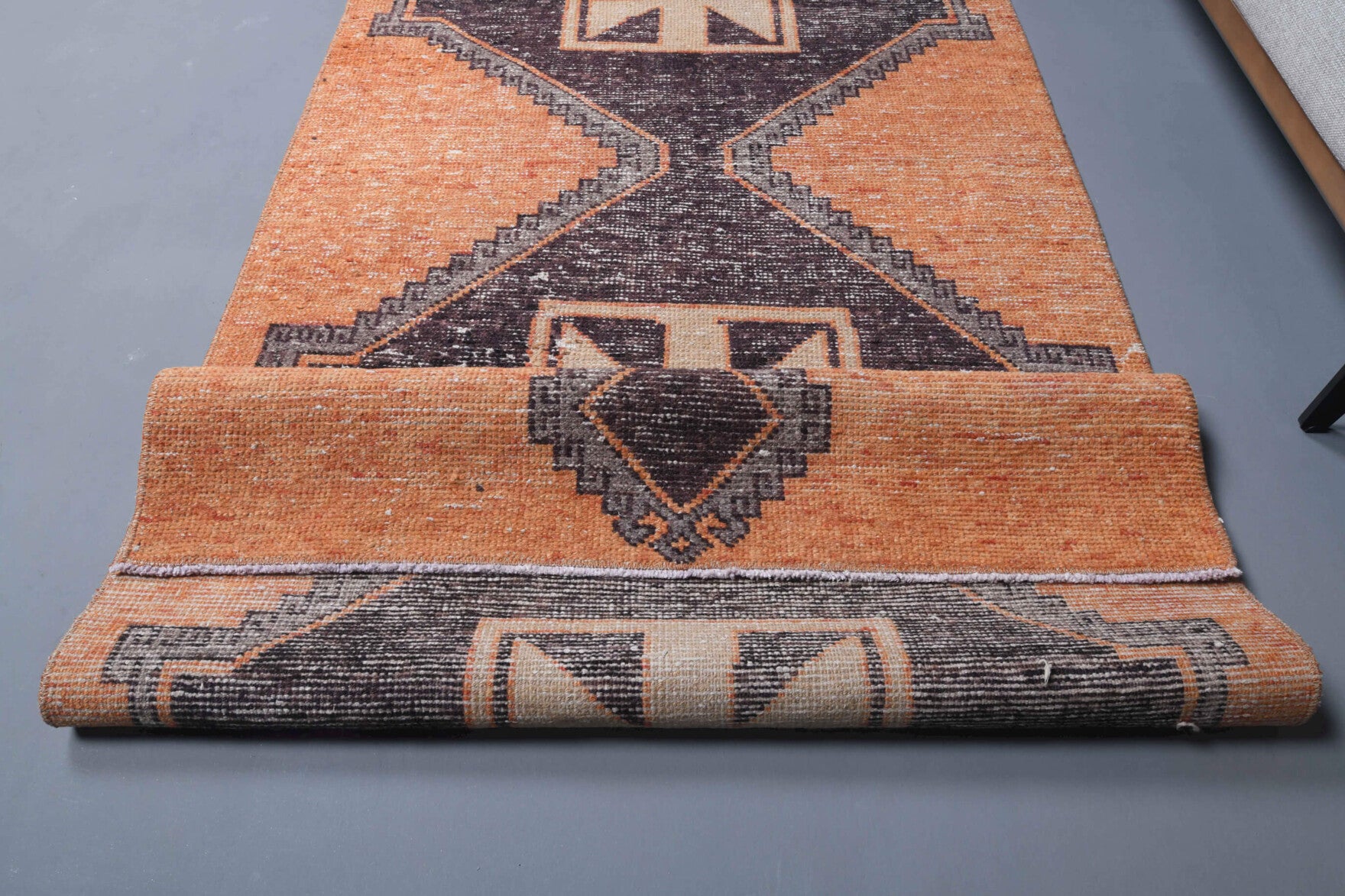 Hand-crafted Anatolian vintage runner Eter in wool, 1970s