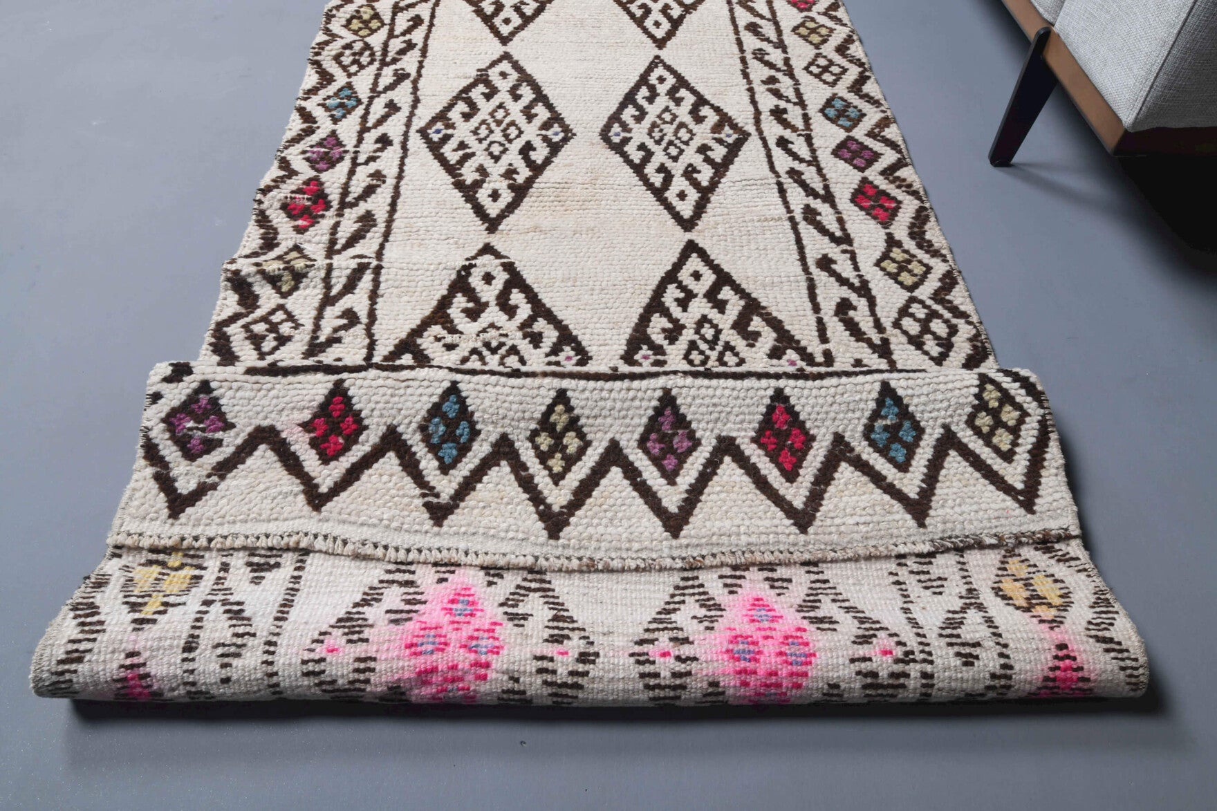 Hand-crafted Anatolian vintage runner Elifsad in wool, 1970s