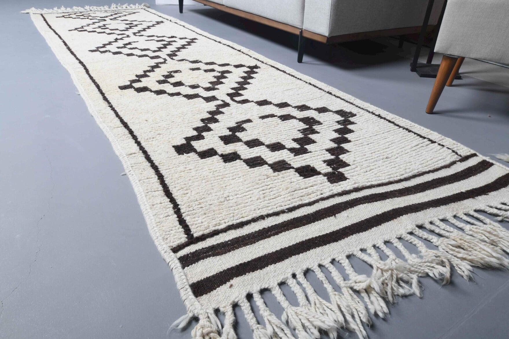102x352 cm vintage Anatolian runner rug – Elifnihal, low pile, wool