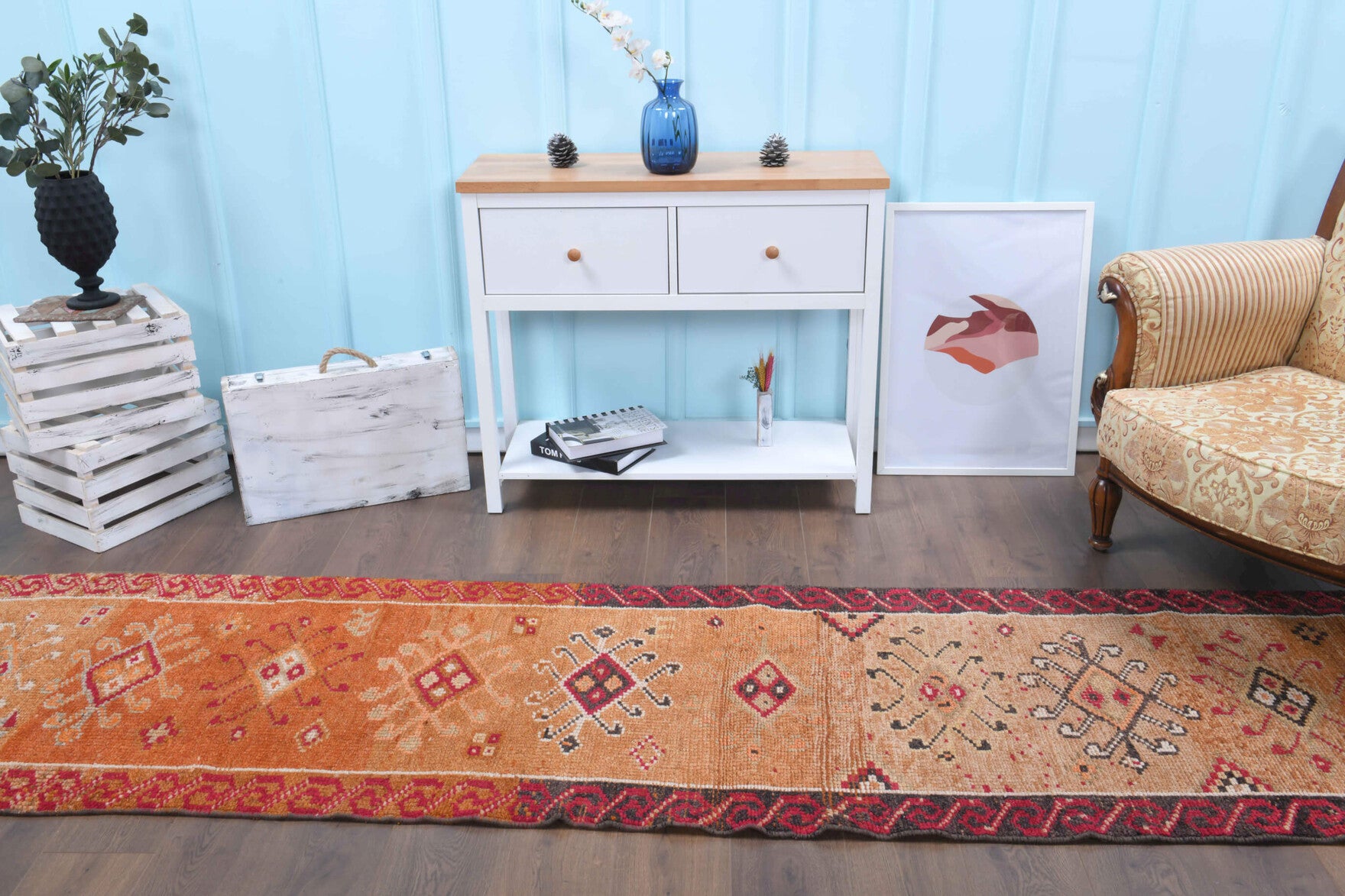Authentic Anatolian vintage runner rug (1970s) with oriental design – one-of-a-kind at Fame Rugs