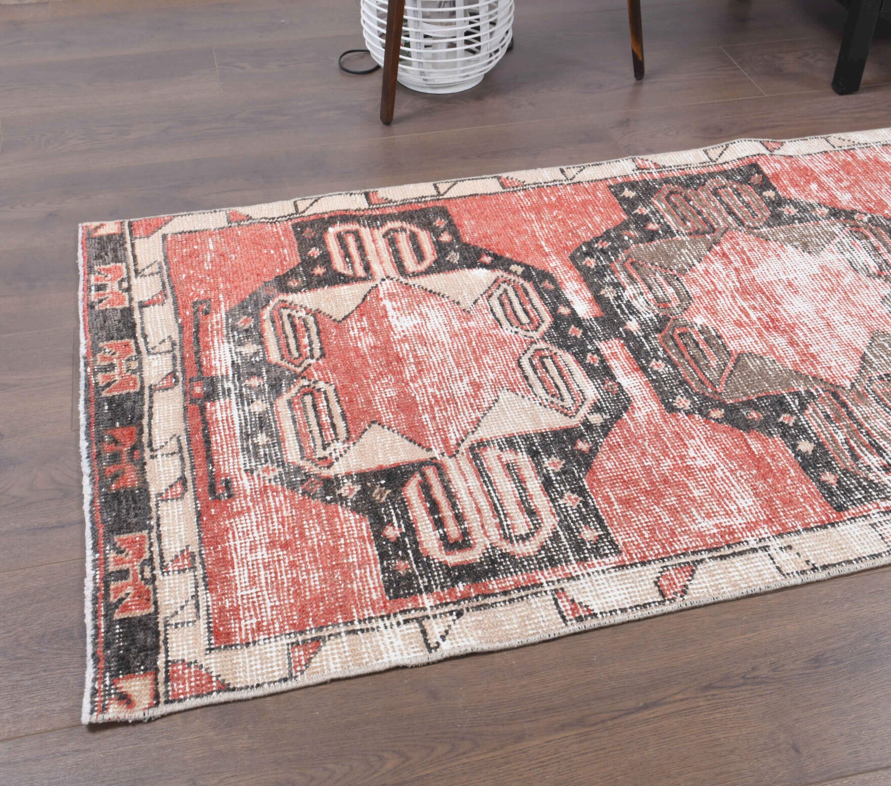 81x328 cm distressed vintage Anatolian runner rug – Dilsema, low pile, wool