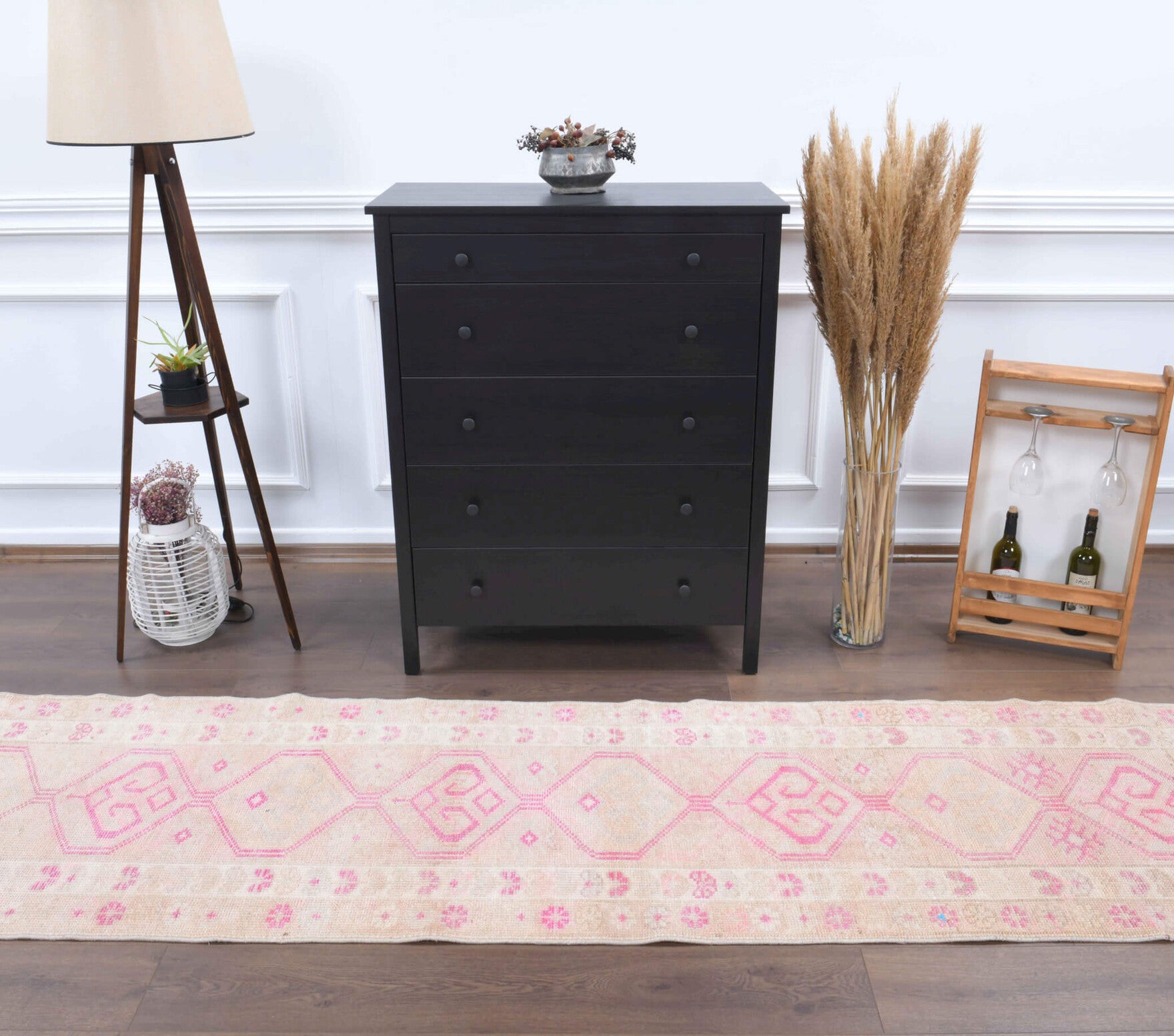 Authentic Anatolian vintage runner rug (1970s) with oriental design – one-of-a-kind at Fame Rugs