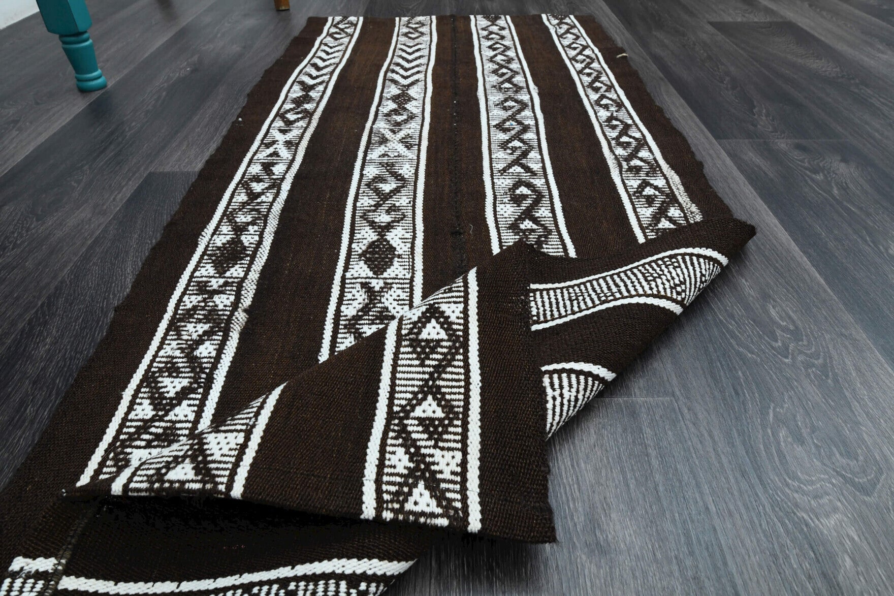 Hand-crafted Anatolian vintage kilim Durucihan in wool, 1960s