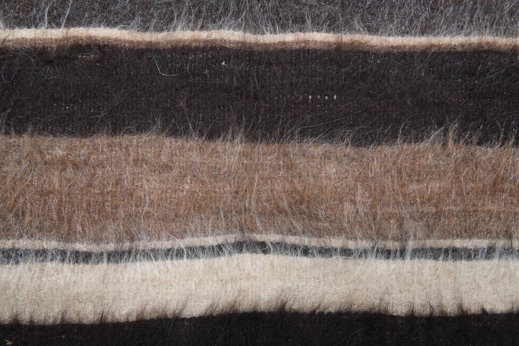Handwoven flatweave wool kilim from Anatolia, Turkey – Vintage Small Kilim Rug 2'9" x 4'3"