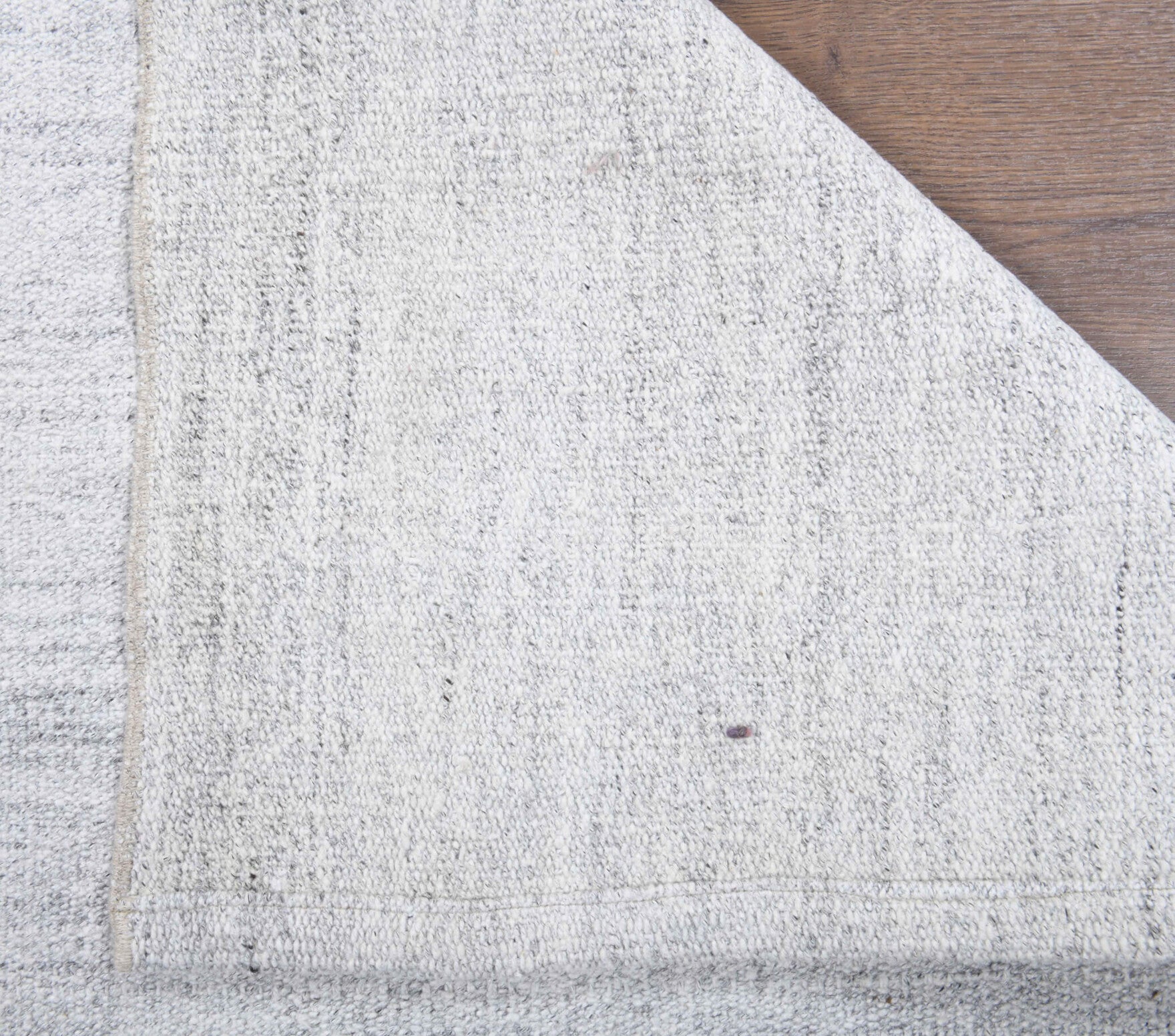 Halonoma kilim: 1960s handwoven flatweave Anatolian kilim