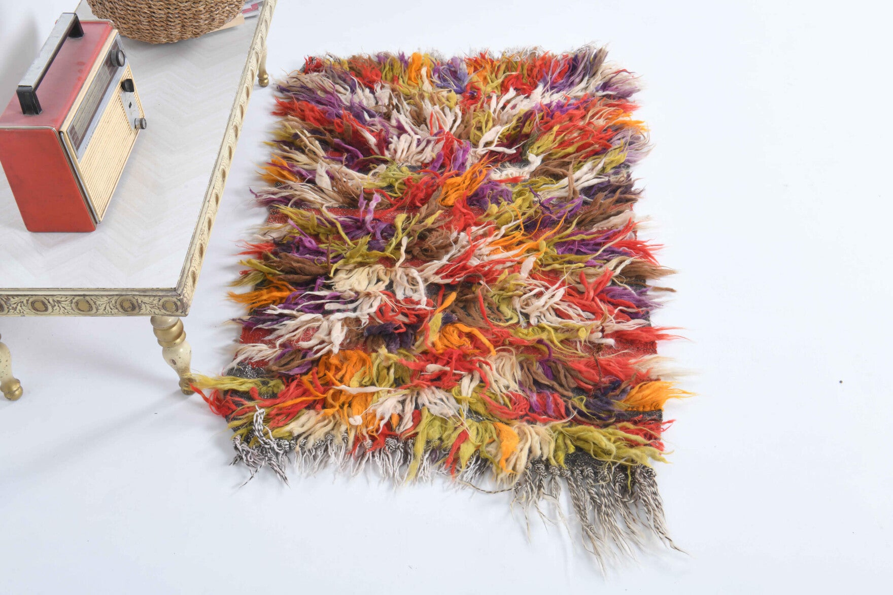 Okeanopelia Shaggy TULU Vintage Kilim Small Rug by Fame Rugs – one-of-a-kind vintage kilim from the 1960s