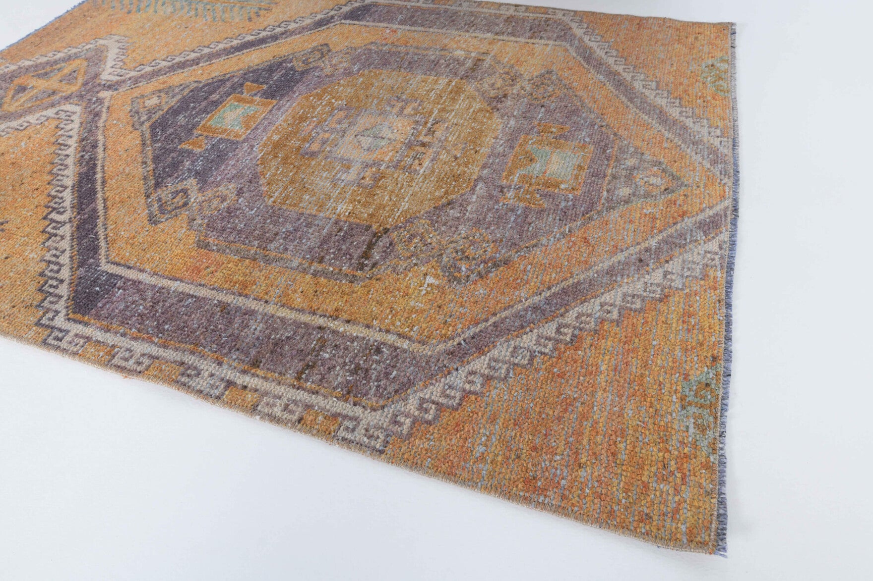 87x122 cm vintage Anatolian area rug – Nikochoria, low pile, wool