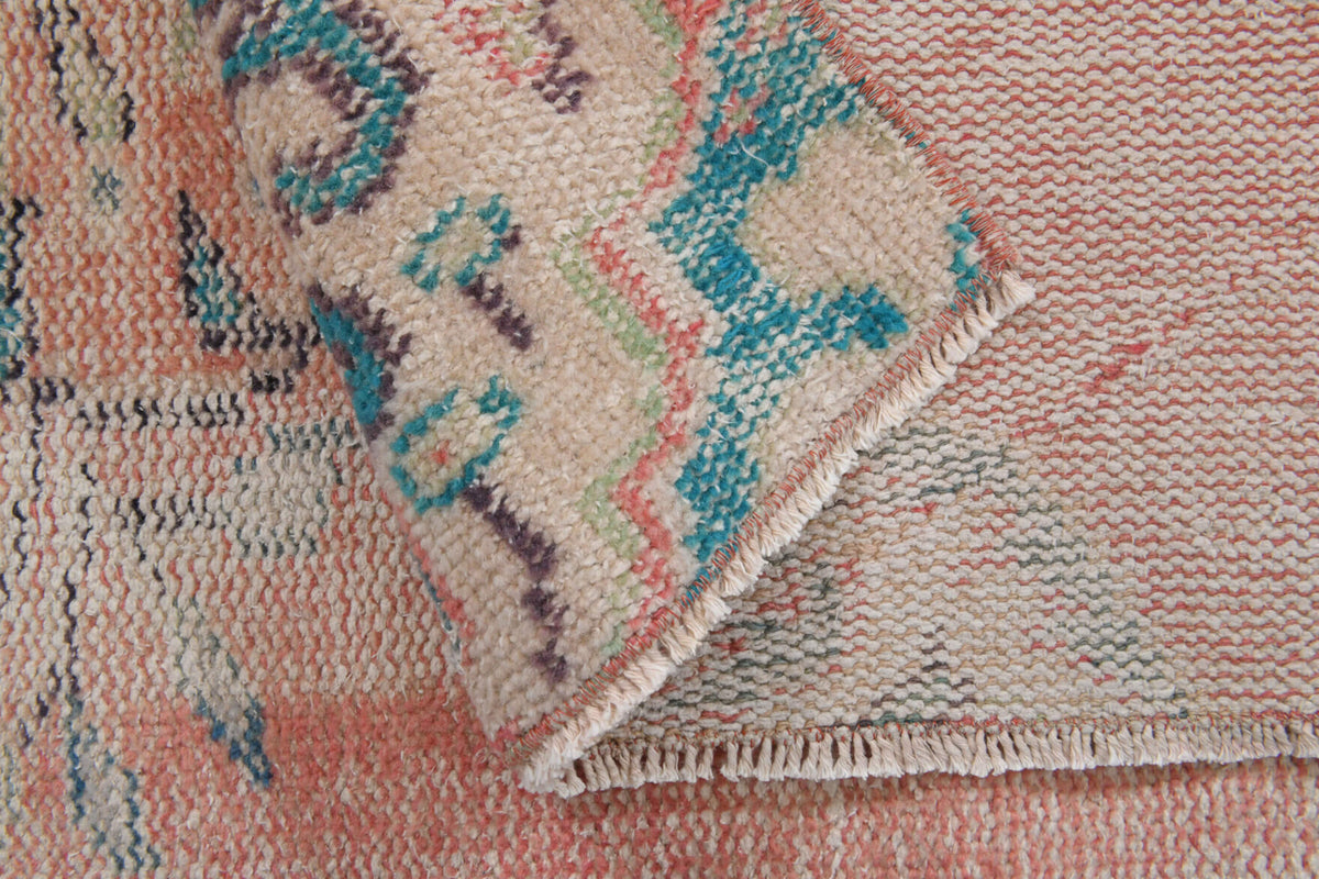 Hand-crafted Anatolian vintage rug Goncasema in wool, 1970s