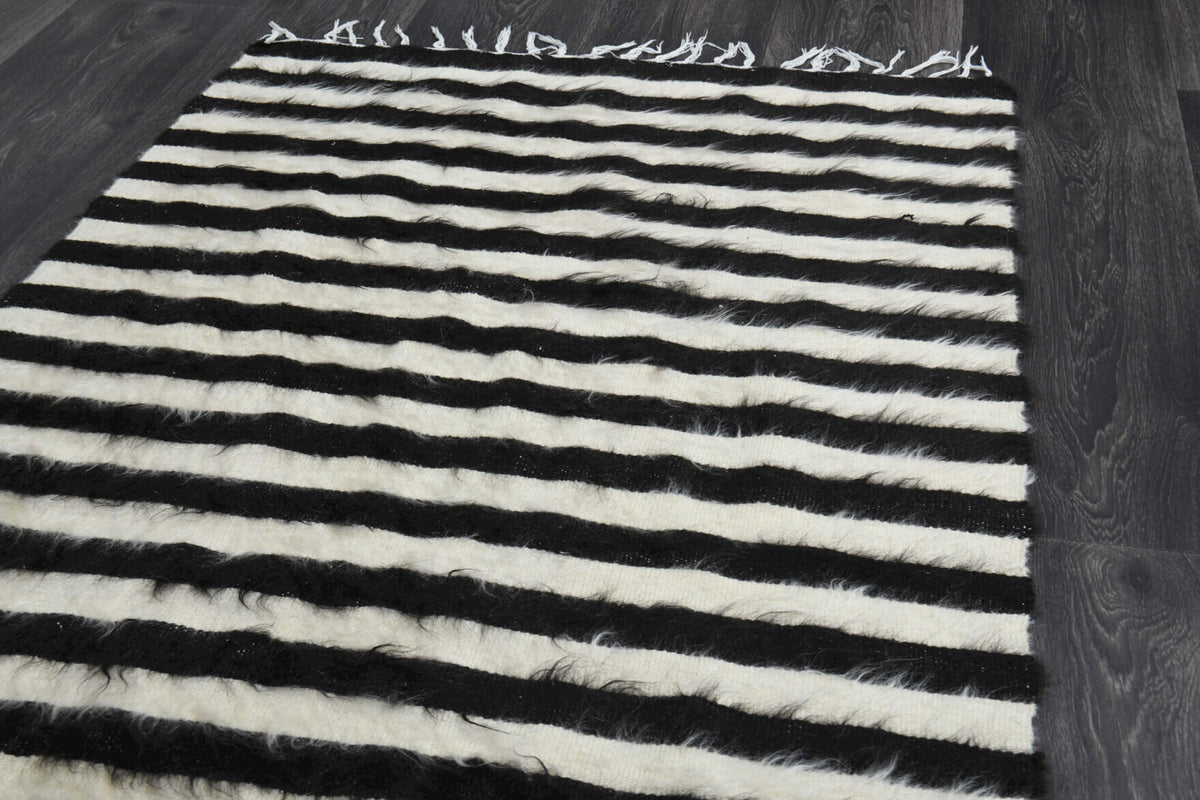 Black White - Vintage Small Kilim Rug