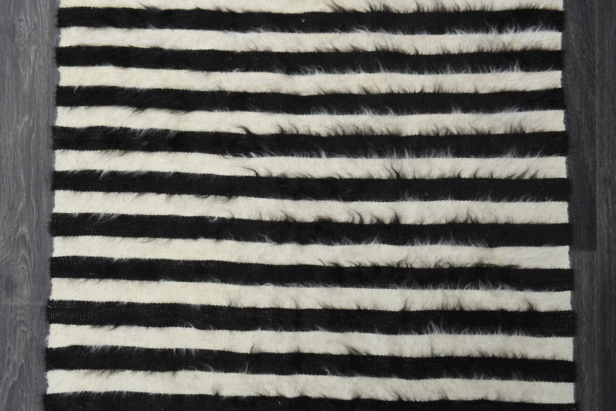 Black White - Vintage Small Kilim Rug