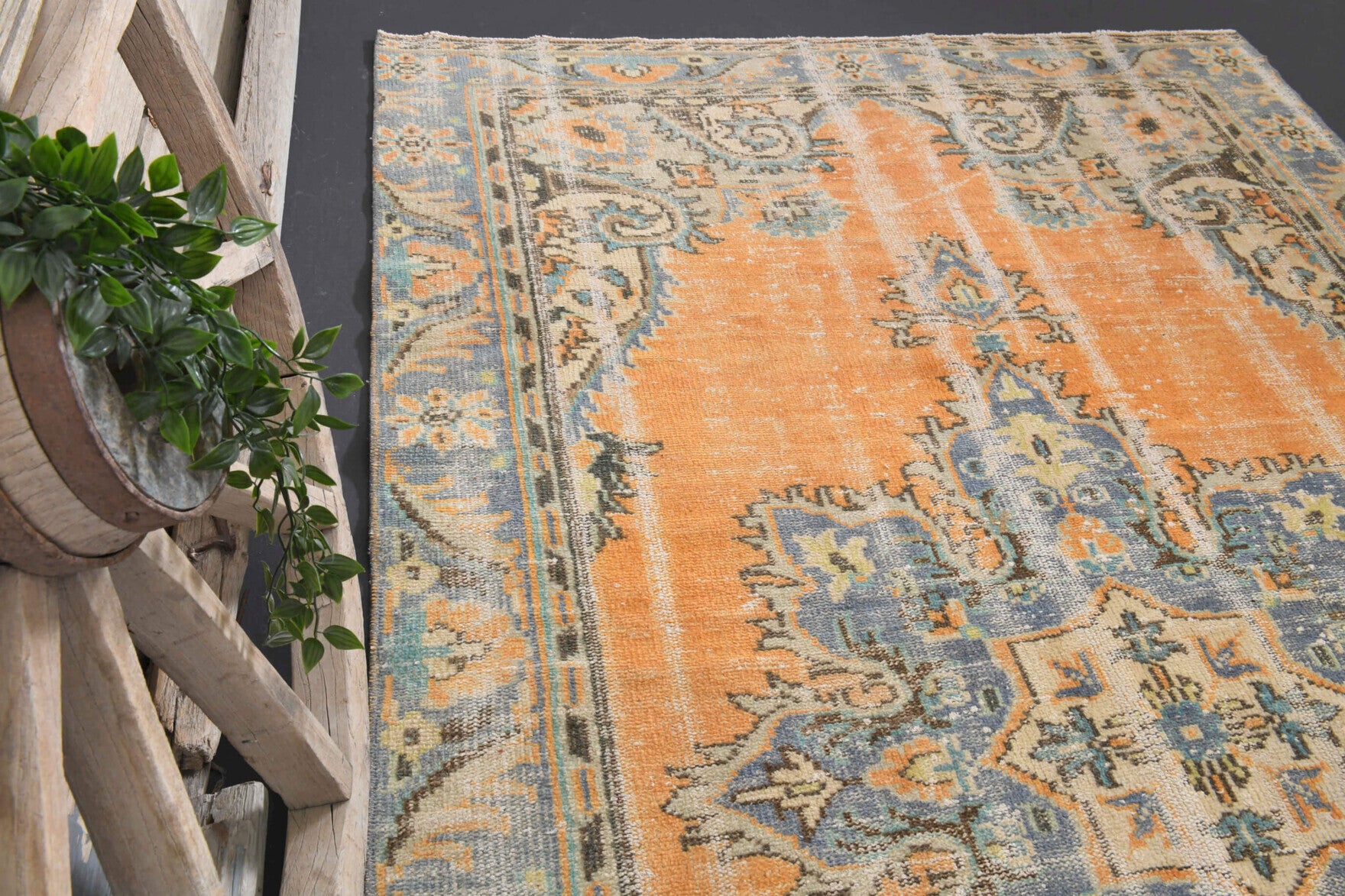 Oriental Vintage Area Anatolian Rug