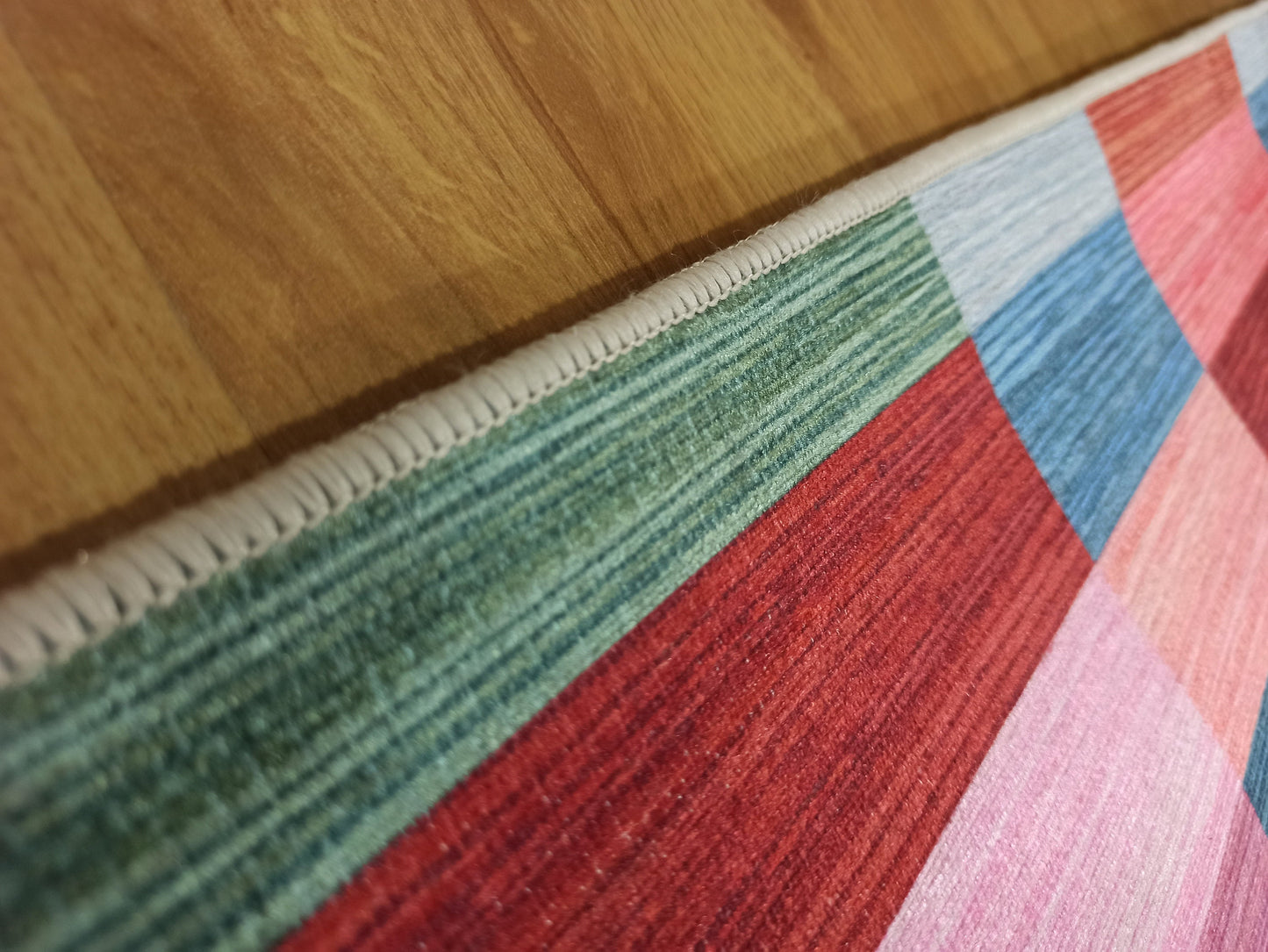 Mala Modern Colorful Rug